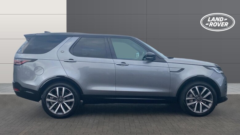 Land Rover Discovery 3.0 D300 Dynamic SE 5dr Auto Diesel Station Wagon